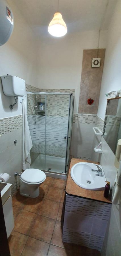 Casa Vacanze Fondaco Di Scillato Scillato  Bagian luar foto