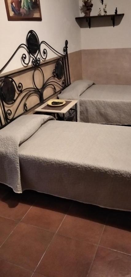 Casa Vacanze Fondaco Di Scillato Scillato  Bagian luar foto