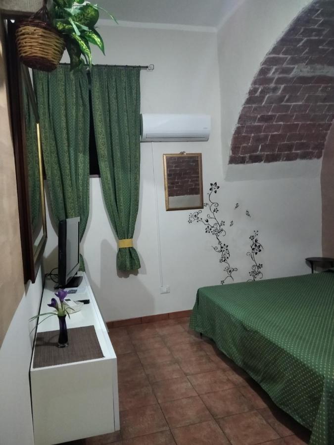 Casa Vacanze Fondaco Di Scillato Scillato  Bagian luar foto