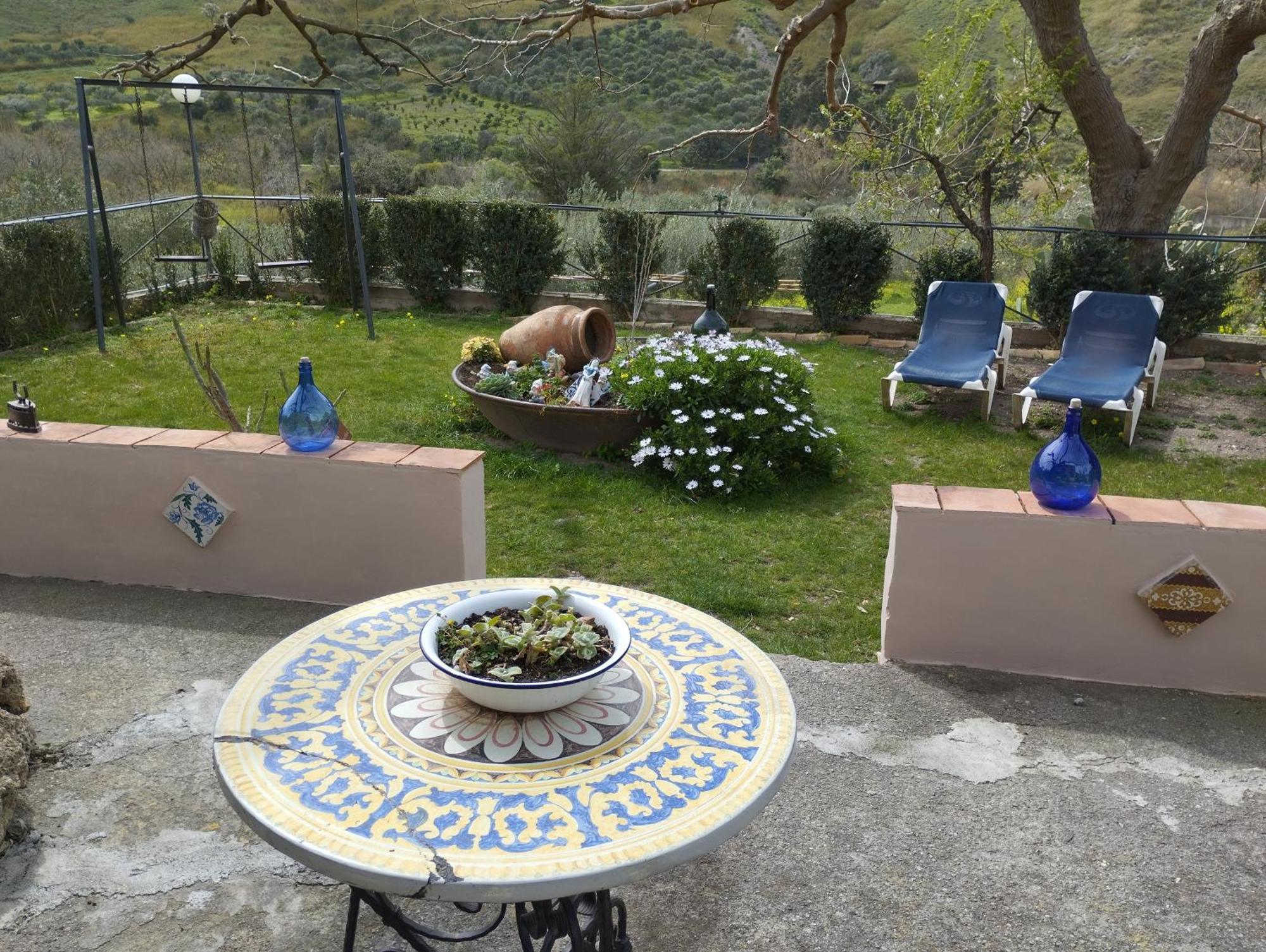 Casa Vacanze Fondaco Di Scillato Scillato  Bagian luar foto