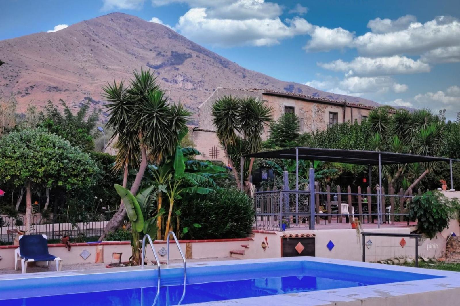 Casa Vacanze Fondaco Di Scillato Scillato  Bagian luar foto